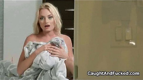 Banging bigtit bikini babe on video