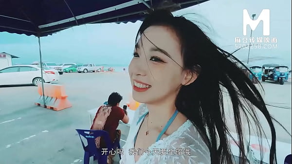 ISLAND LOVER - Hot bikini girl having public sex on island beach