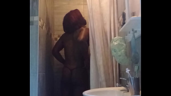 Petite ebony in the show