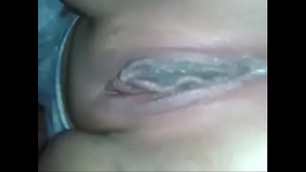 su dedito en el culito  