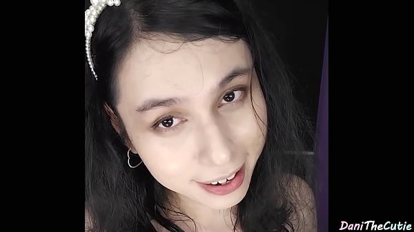 DaniTheCutie is anal dildo fucked while doing splits with torn yoga pants