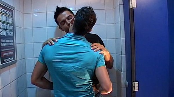 sexy emigrant slutboy gets fucked in pub toilet