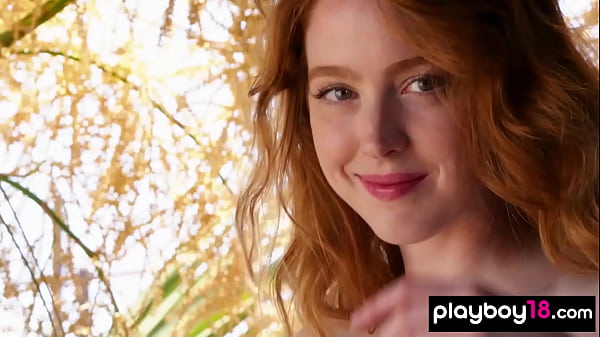 Skinny all natural red beauty cleaning her juicy cunt