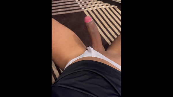 mlk negao dotado punhetando ate gozar 