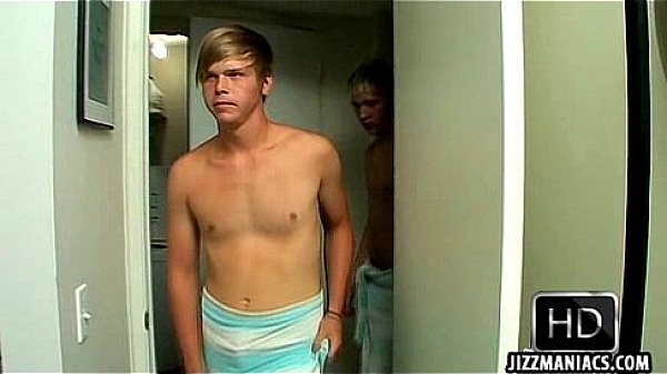 These two hot studs are sucking and fucking eachother 