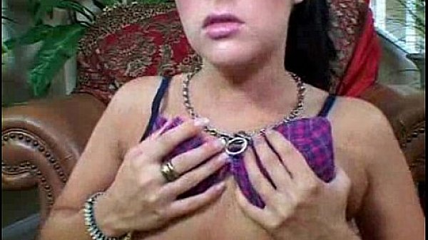 Chelsie Rae Rubbing Her Slit  