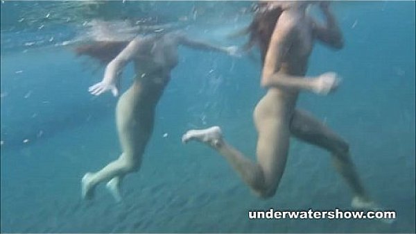 Naked open sea action with two babes Masha and her friend
