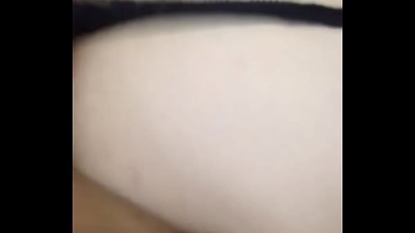 Dando o cuzinho delicia  