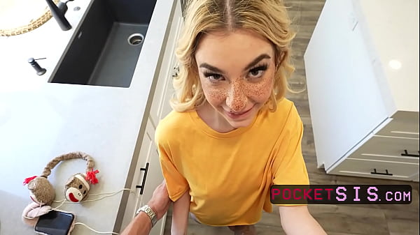 Tiny Stepsis Excited To See Her Stepbro Back From College  