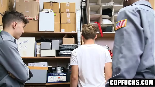 Young Thief Fucked Both Ways 