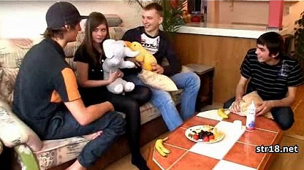 my step sisters friend giving my a nice blow job 18 yo