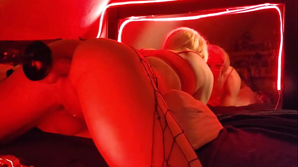 Dildo Machine Gives Cutie in Chastity a Sissygasm 