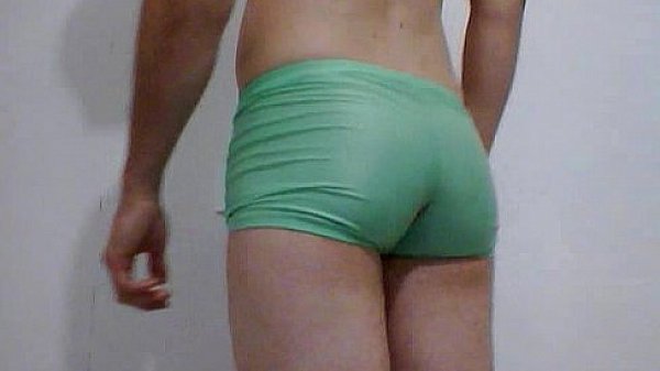 dildo grosso cu apertadinho  