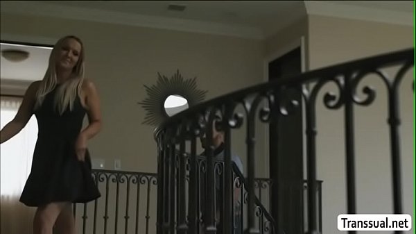 Blonde TGirl Kayleigh Coxx let Black Stud fucks her ass in doggystyle 