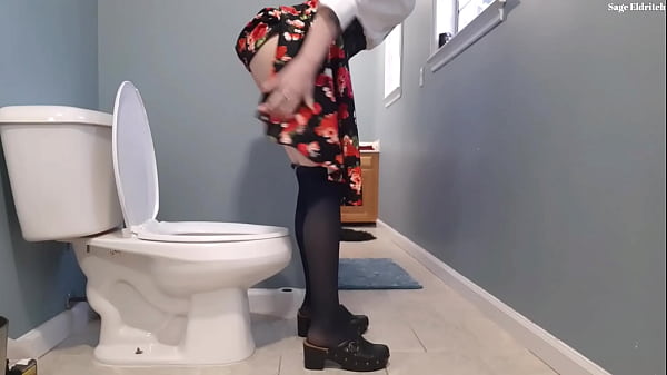 Church Girl Sage Eldritch Peeing #2 [Voyeur]