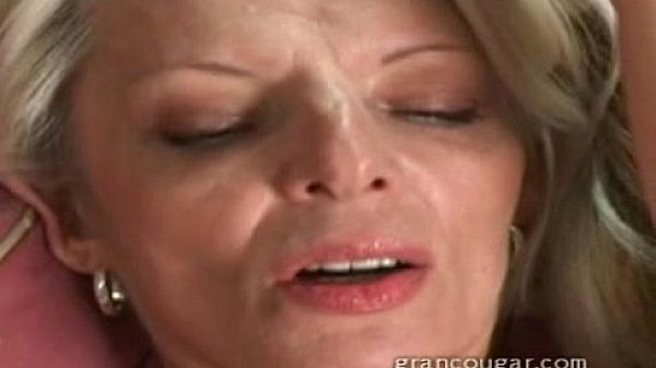 Grancougar milf rubbing her wet pussy after stripping out of her clothes  