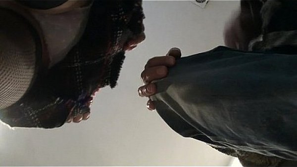 Sobada en la barra del bar