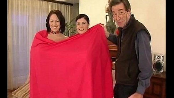 Big Boobs Junge Debuetantinnen