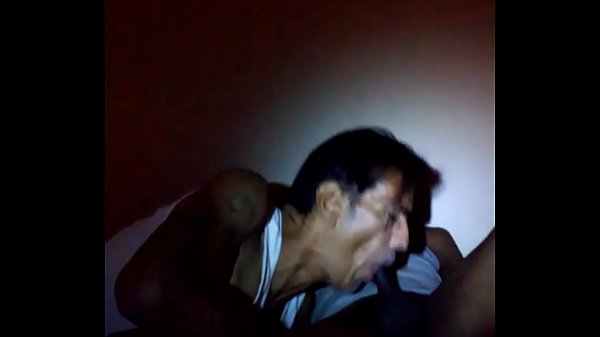 Cpdcr3 gives blow job to a black dick