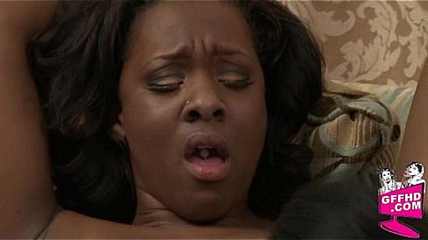 Girls having fun 0799