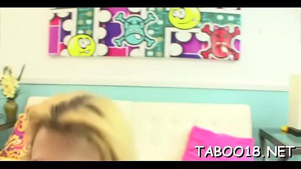 Aphrodisiac darling Elizabeth Bentley gets mouth a.