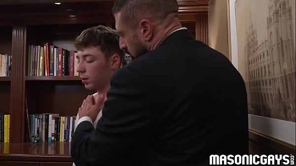 Marco Napoli creamy liquid on Calvin Michaels ass cheek 