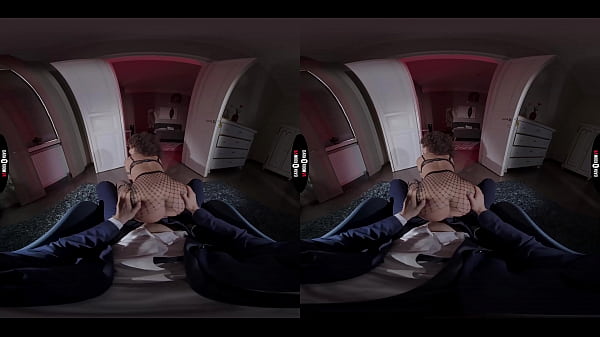 DARK ROOM VR - It Must Be Earned 