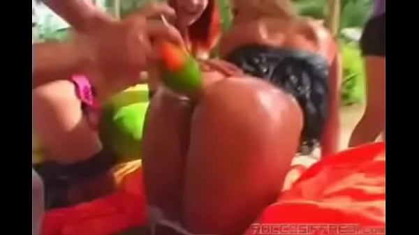 socando chandon no c&uacute;