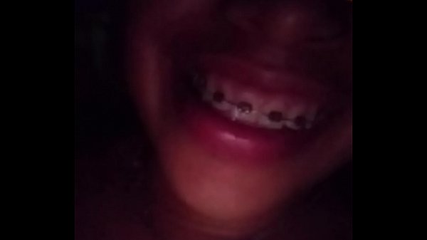 Le gusta verme masturbando y le gusta