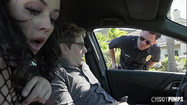 Whitney Wright is busy doing her thing with her client when Officer Seth sees her giving a blowjob in the car! Seth has his suspicions and arrests her, but she finds a way to avoid her charges.  