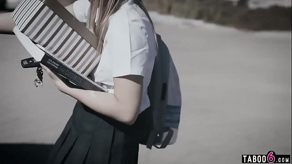 Nerdy teen takes r. on two bullies making them DP her