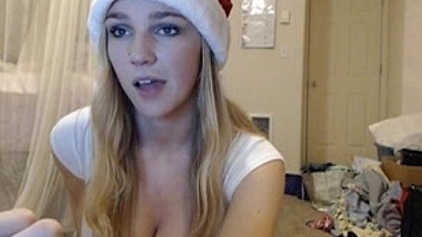 blonde cutie on cam 16
