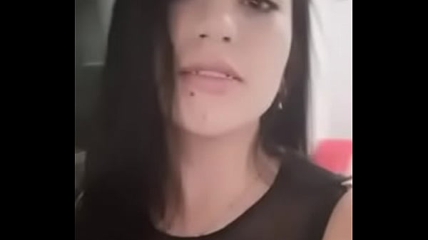 Actriz aceptando trabajar