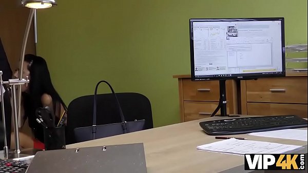 VIP4K. Das s&uuml;&szlig;e Ding, das Inga ihrem Leichnam als Kreditgeberin gibt 