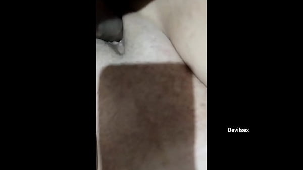 Aparte de bajarle la temperatura, le baje la polla qu&eacute; la tenia parada