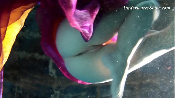 Swimming pool teen Edwige very hot