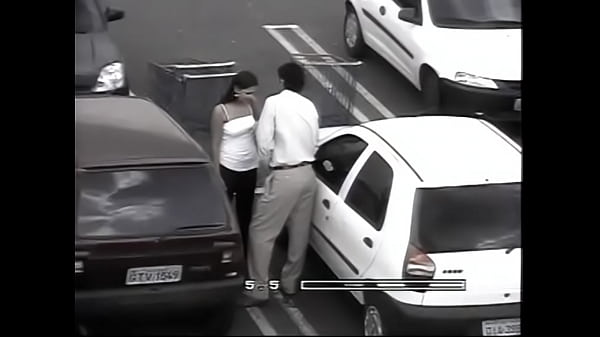Sexo no estacionamento do Shopping Dom Pedro