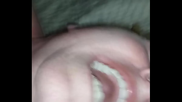 Giving my whitw Bitch some good dick