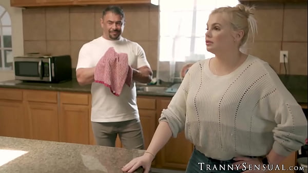 Witness the impressive display of dominance by TS Tori Easton as she captivates the mature and attractive Draven Navarro. 