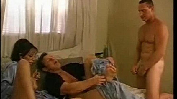 Hardcore Bi Threesome with hot Florence 