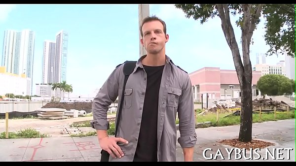 Gratifying blowjob with a homosexual 