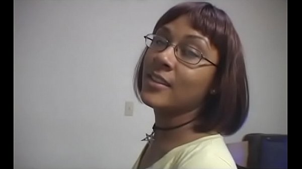 Hot babe Alayah Sashu gets her cunt licked before sucking guy's dong