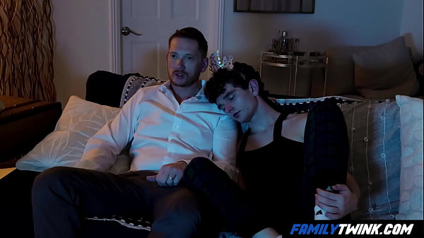 Twink Fell Asleep Beside his Horny Stepdad on the Last Day of the Year 