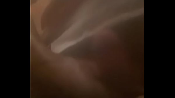 Maduro sacando leche por quinta vez  