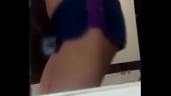 Novinha dan&ccedil;a safada gostosa