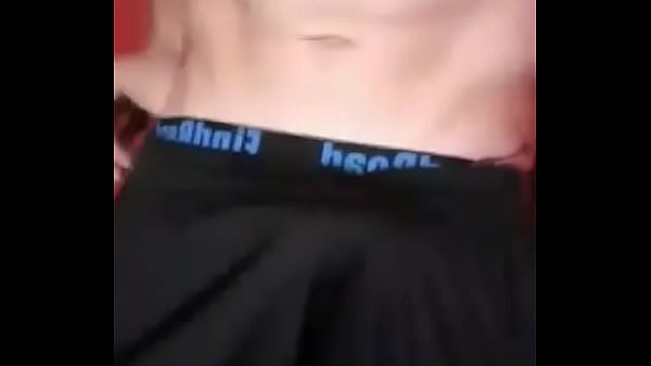 flaite gay muestra pene