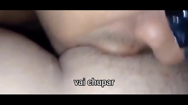Corno cuckold Chupando buceta suja de porra 