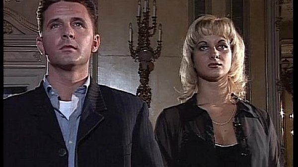 Noblewoman gives a blowjob to an employee