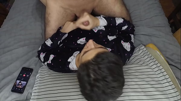 She gives me a handjob on her pajamas and swallows the prize!