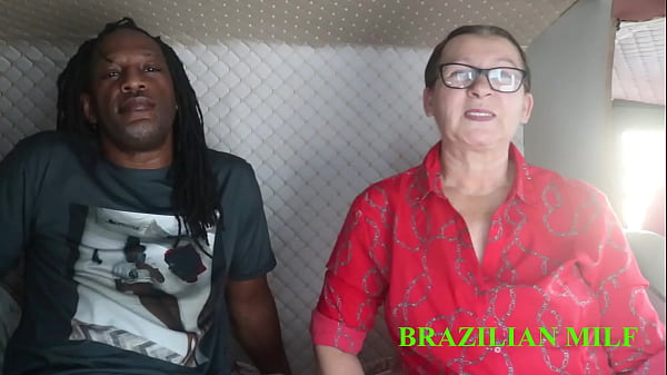 O Negao do cacete imenso meteu no cu da vovo safada no motor home (VIDEO COMPLETO NO RED/SHEER)